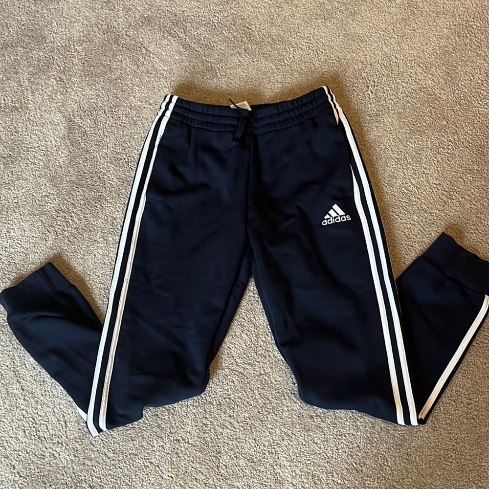 Navy blue and white small men’s adidas sweatpants!